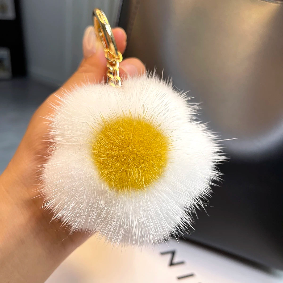 Cute Real Mink Hair Small Flower Keychain Bag Purse Car Key Ring Pendant Fashion Natural Mink Fur Keychain New Style Gifts